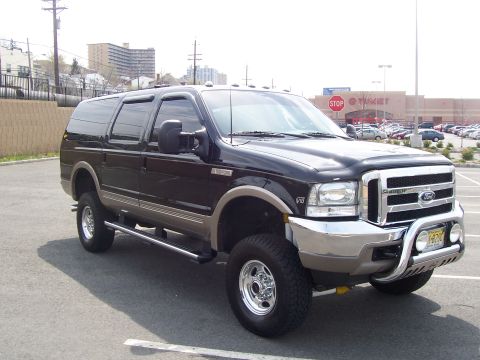 2000 Ford Excursion photo