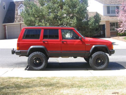1996 Jeep Cherokee - now a total of 7.5" inches taller, with lift and new tires