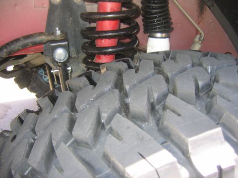 1996 Jeep Cherokee - shot of front suspension