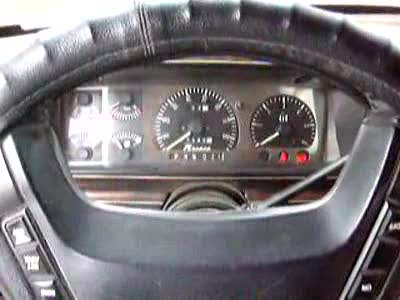 2006 Ford E350 - Vid of my truck in the daytime.