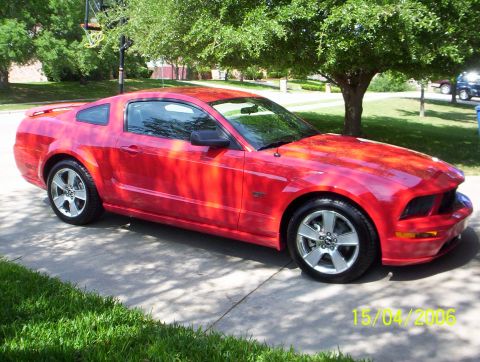 2006 Ford Mustang photo