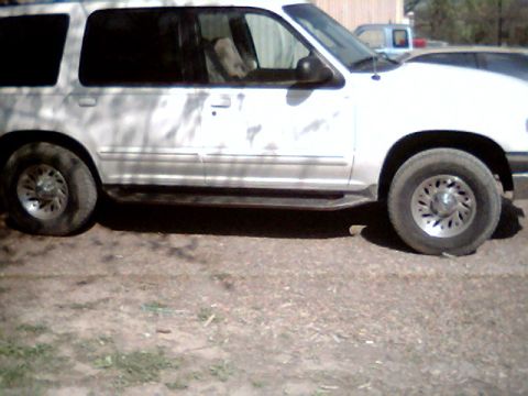 1999 Ford Explorer - its just a grocery getter for now