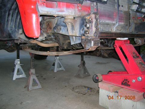 1985 Ford Bronco - leaf spring rt side.