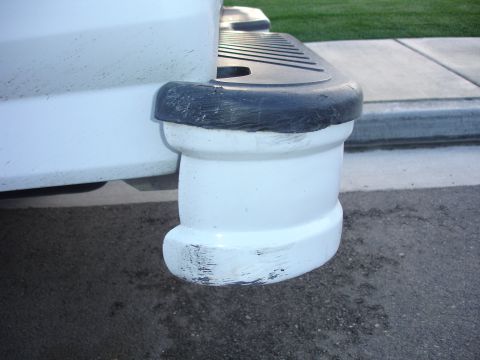 1996 Ford Bronco - drivers side bumper scraped and bent