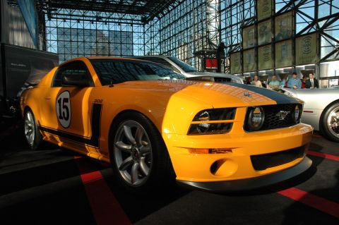 2005 Ford Mustang photo
