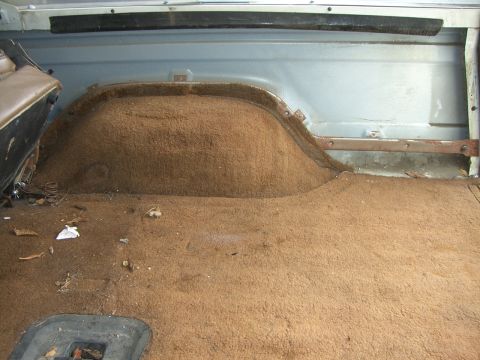 1988 Ford Bronco - old carpet