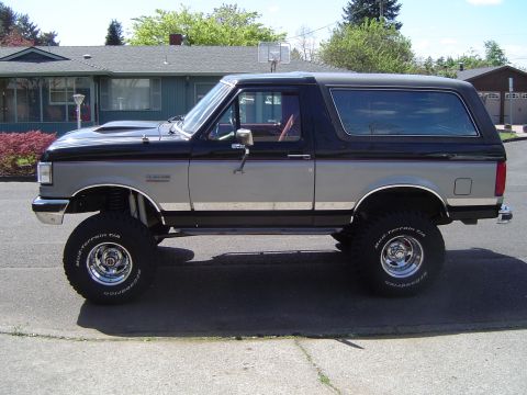 1989 Ford Bronco - Outside pics