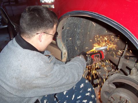 1989 Ford Bronco - Grinding