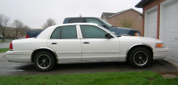 1998 Ford Crown Victoria photo