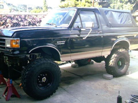 1989 Ford Bronco - mock up