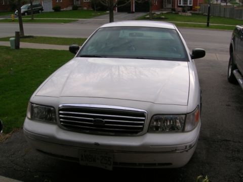 1998 Ford Crown Victoria photo