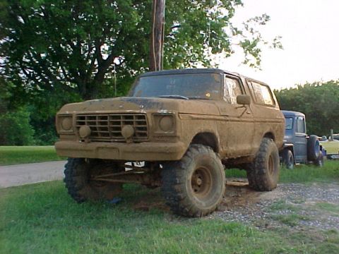 1978 Ford Bronco - front 3/4 view