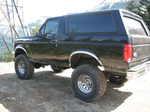 1995 Ford Bronco photo
