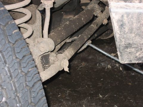 1995 Ford Bronco - Is that the only tow point on a jeep?