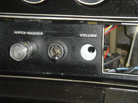 1975 Ford Ranchero - remote mirror joy stick location