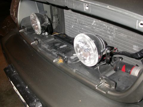 2001 Ford Crown Victoria - Fog Lights with my grille removed.