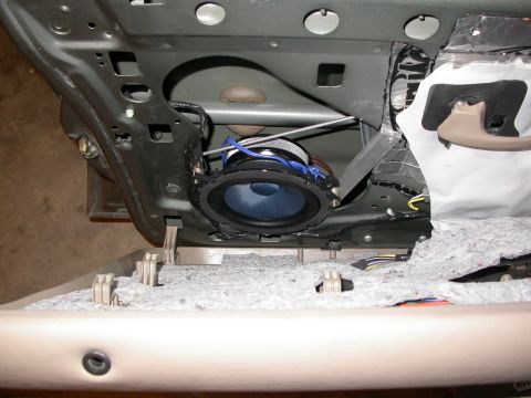 2001 Ford Crown Victoria - The Audiobahn 6.5" component speaker installed in a non-stock location up front. It is wired in parallel to the Kenwood 6x8.