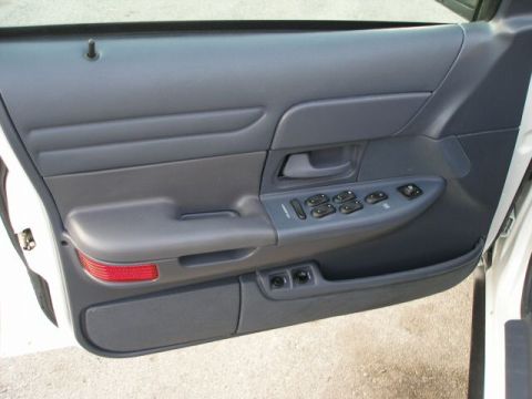 2001 Ford Crown Victoria - Note the trunk and fuel door buttons.