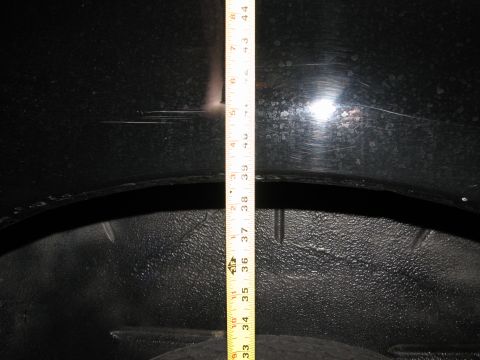 2000 Ford Excursion - Rear OE Height to TopCenter of Wheel Well