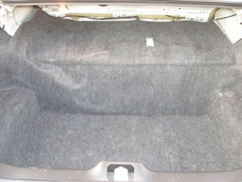 2001 Ford Crown Victoria - No tears or equipment mounting holes.