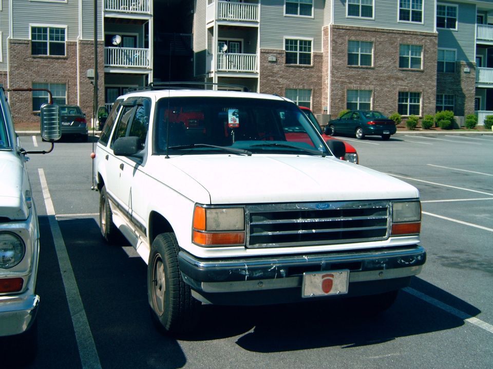 White 1993 Ford Explorer front view