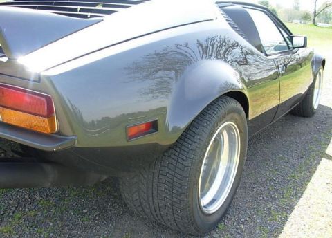 1972 DeTomaso Pantera “Side oil”