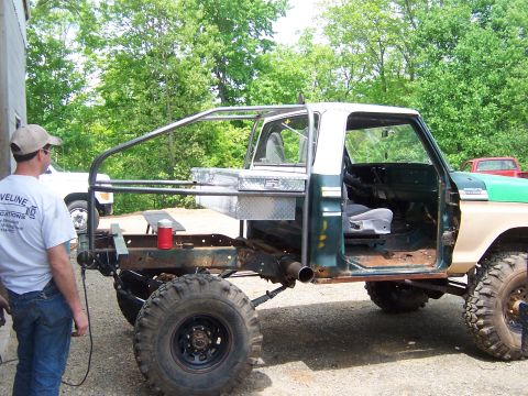 1978 Ford Bronco - stringers