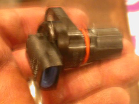 1990 Ford Bronco - Blurry pic of VSS sensor.