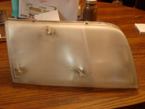 2000 Ford Crown Victoria photo