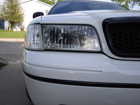 2000 Ford Crown Victoria photo