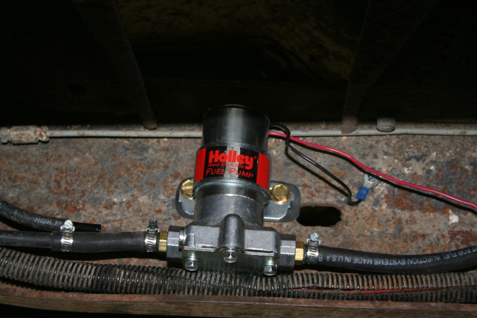 Holley red pump mounted.