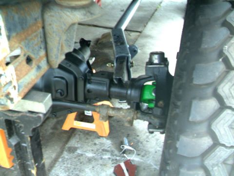 1989 Ford Bronco - radius arm axle mounts