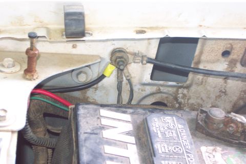 1996 Ford Bronco - Ground Connection The ground connection is made to the factory ground post next to the battery at right front of engine compartment. (4/29/…
