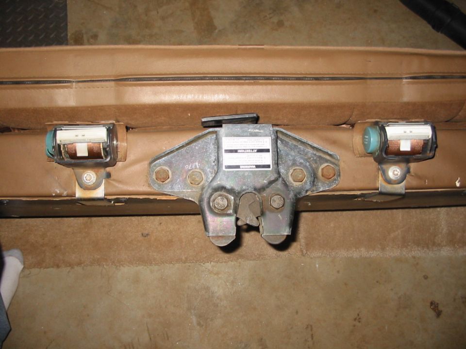 1988 Back seat latch