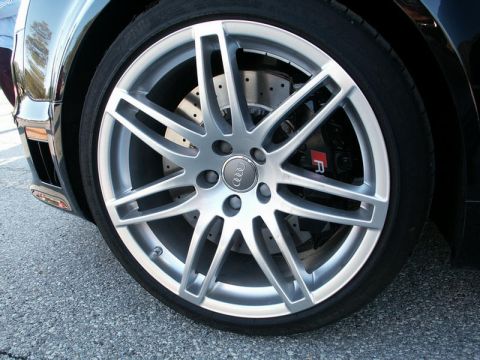 2001 Mercury Grand Marquis - Audi wheel and brake caliper detail.
