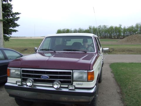 1990 Ford Bronco - Gettin ready to leave.