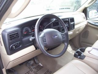 2005 Ford Excursion photo