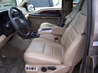 2005 Ford Excursion photo