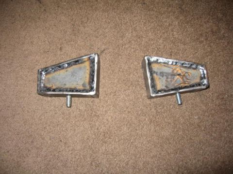 1976 Ford F-150 - angled blocks to fix pinion angle after shackle flip