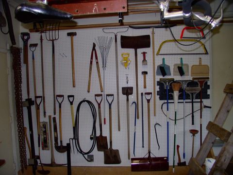 1986 Ford Bronco - New pegboard started