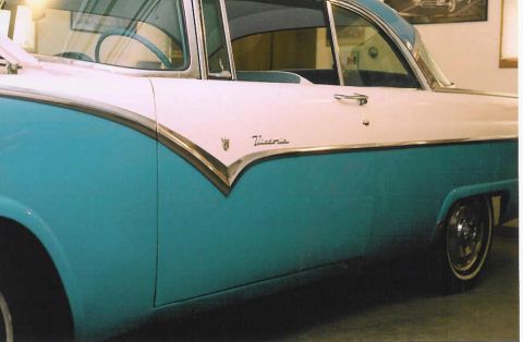 1955 Ford Fairlane photo