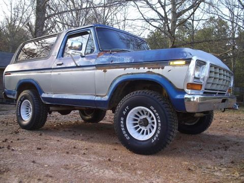 1978 Ford Bronco - 33x12.5 Mastercraft Courser ATs on 15x8.5 Western Wheel Turbines
