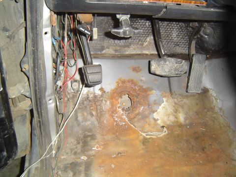 1995 Ford Bronco - Fiberglass flooring...who knew...