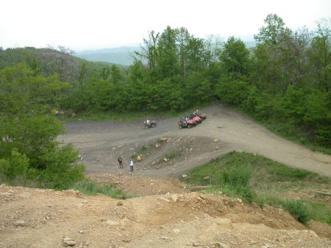 1990 Ford Bronco - I saw a couple of really steep and loose dirt hill climbs, so I climbed one and took this pic once I got to the top. Turns out the ATV guys…