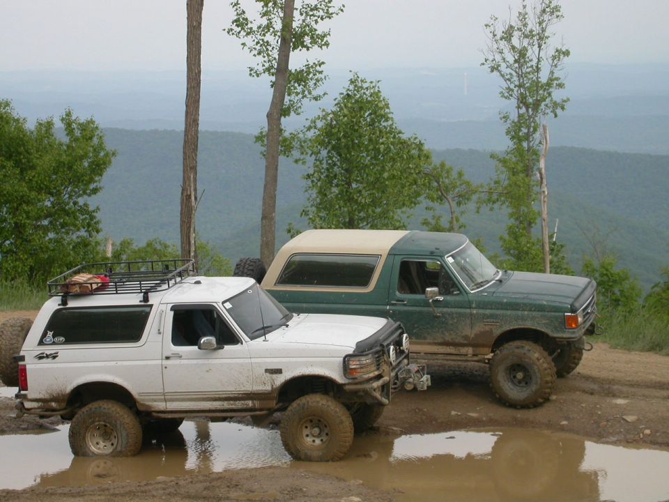 It's a shame it was so overcast that day, this would have been a great pic of the Tennessee Valley.