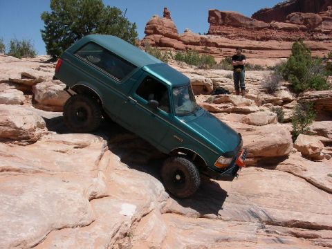 1996 Ford Bronco - Going down!