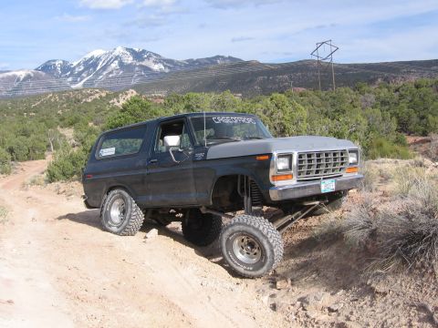 1979 Ford Bronco - more of the ditch