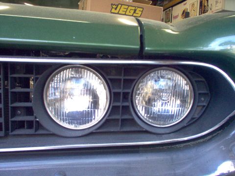 1970 Ford Ranchero - original 1970 lights