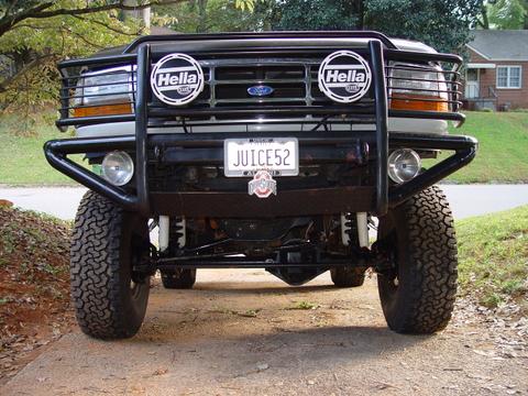 1996 Ford Bronco - After SAS with Dana 44 from a 79 Bronco packed with 4:56 gears, ARB locker, Chromoly axels, Superwinch hubs and a Blue Torch diff cover.
