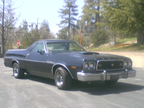 1973 Ford Ranchero - This Ford Ranchero has a distinctive front grille and hood scoop.